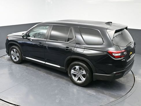 Used 2025 Honda Pilot EX-L image 47