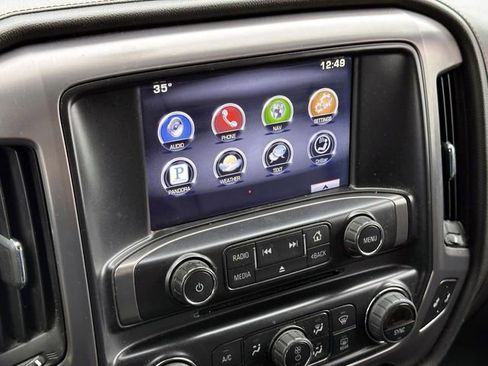 Used 2015 GMC Sierra 2500 SLT w/ All-Terrain HD Package image 28