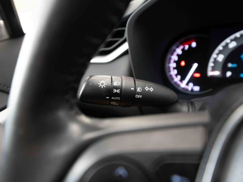 Used 2020 Toyota RAV4 Limited AWD/4WD image 13