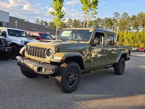 New 2026 Jeep Gladiator Sport AWD/4WD image 3