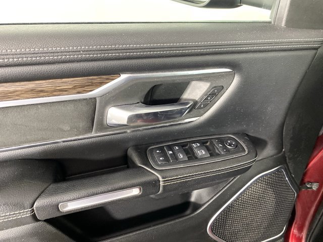 Used 2019 RAM 1500 Laramie AWD/4WD image 16