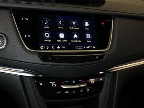 New 2026 Cadillac XT5 Luxury image 11