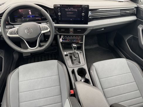 New 2025 Volkswagen Jetta SE image 12