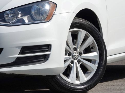 Used 2015 Volkswagen Golf TDI S FWD image 7