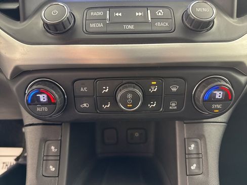 Used 2019 GMC Acadia SLT AWD/4WD image 19
