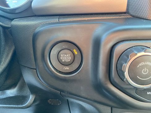 Used 2021 Jeep Wrangler Sport AWD/4WD image 20