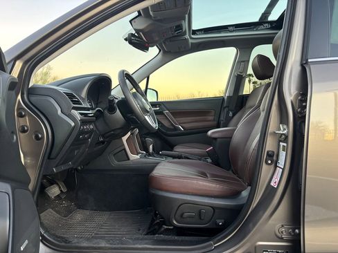 Used 2018 Subaru Forester 2.5i Touring w/ Popular Package #2 image 3