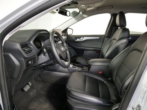 Certified 2025 Ford Escape Platinum image 15