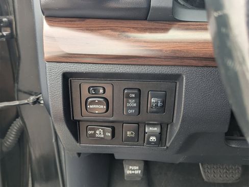 Used 2019 Toyota Tundra Limited w/ Limited Premium Package image 32