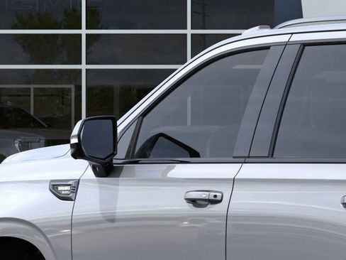 New 2026 GMC Yukon AT4 image 12