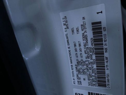 Used 2024 Toyota Tacoma TRD Off-Road image 27