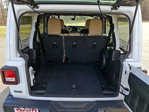 Used 2021 Jeep Wrangler Unlimited Sahara w/ Uconnect 4C Nav & Sound Group image 29