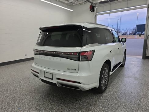 New 2026 INFINITI QX80 Luxe AWD/4WD image 5