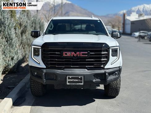 Used 2024 GMC Sierra 1500 AT4X image 2