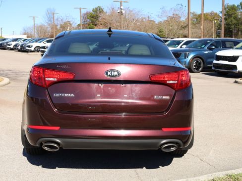 Used 2013 Kia Optima EX w/ Premium Pkg image 4
