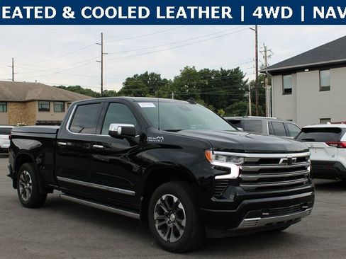 Used 2023 Chevrolet Silverado 1500 High Country w/ Max Trailering Package image 2