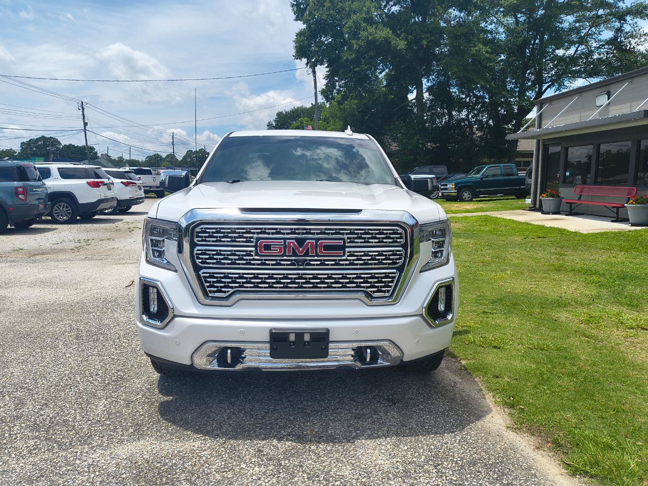 Used 2019 GMC Sierra 1500 Denali w/ Denali Ultimate Package AWD/4WD image 3