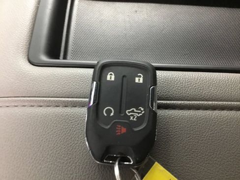 Used 2022 Chevrolet Silverado 1500 LTZ AWD/4WD image 10