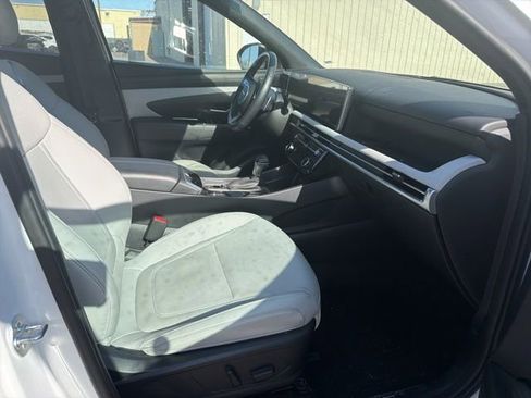 Used 2025 Hyundai Santa Cruz Limited image 19