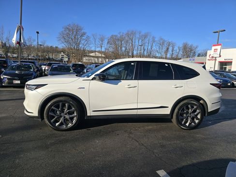 Used 2022 Acura MDX A-Spec image 3