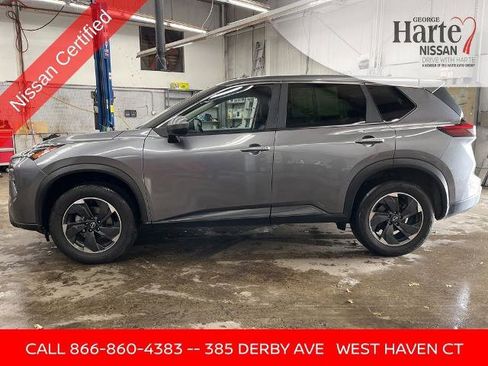 Certified 2024 Nissan Rogue SV AWD/4WD image 6