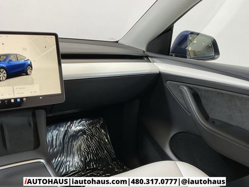 Used 2024 Tesla Model Y Long Range image 26