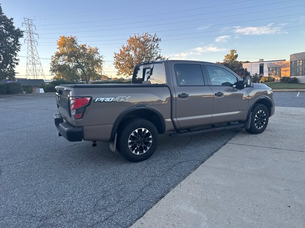 Used 2021 Nissan Titan PRO-4X w/ Pro-4x Convenience Package AWD/4WD image 16