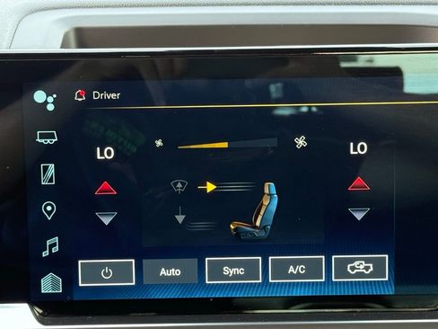 Used 2024 Chevrolet Silverado 2500 LTZ image 35