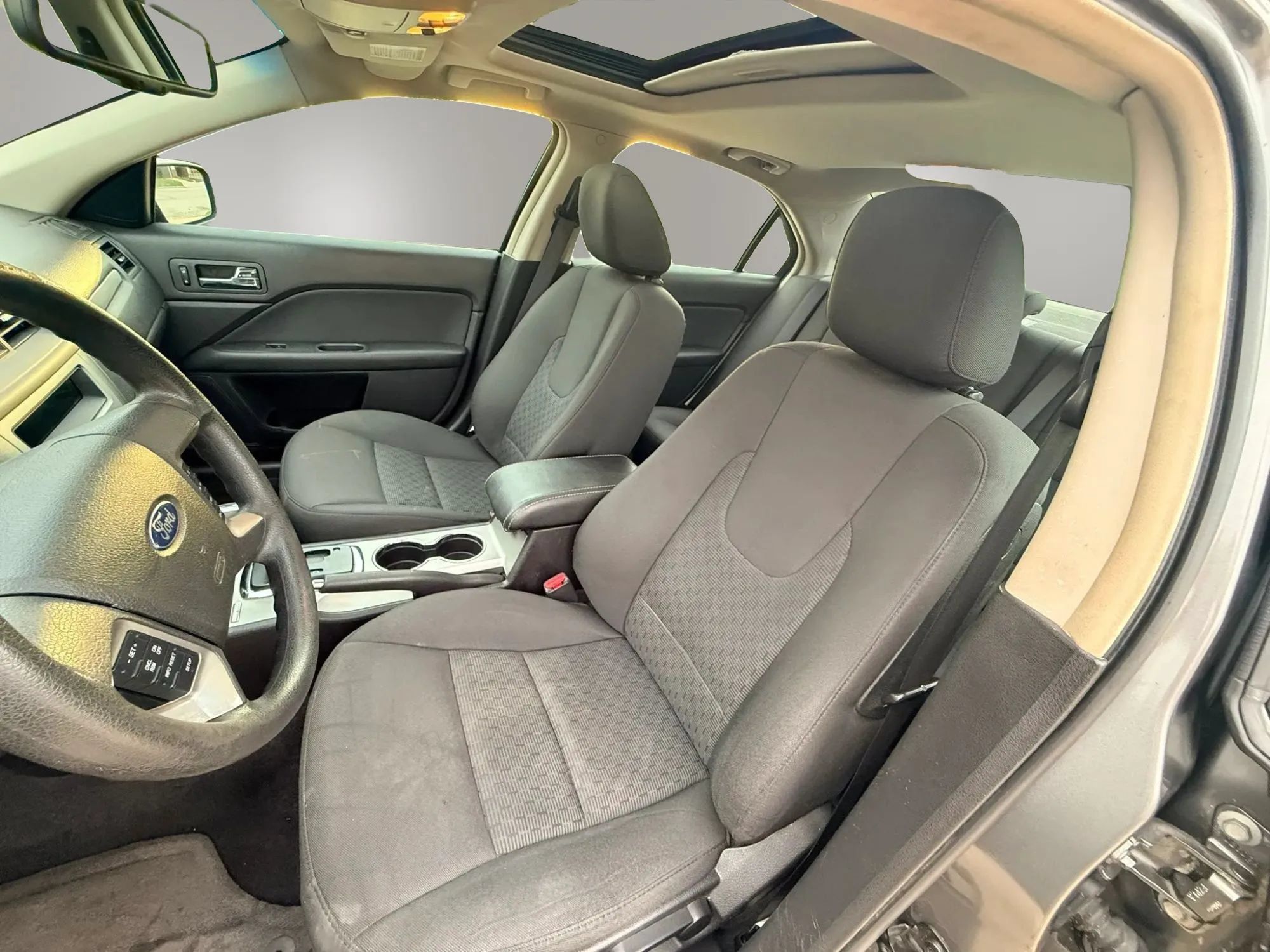 Used 2010 Ford Fusion SE FWD image 10