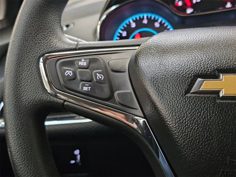 Used 2017 Chevrolet Cruze LT image 30