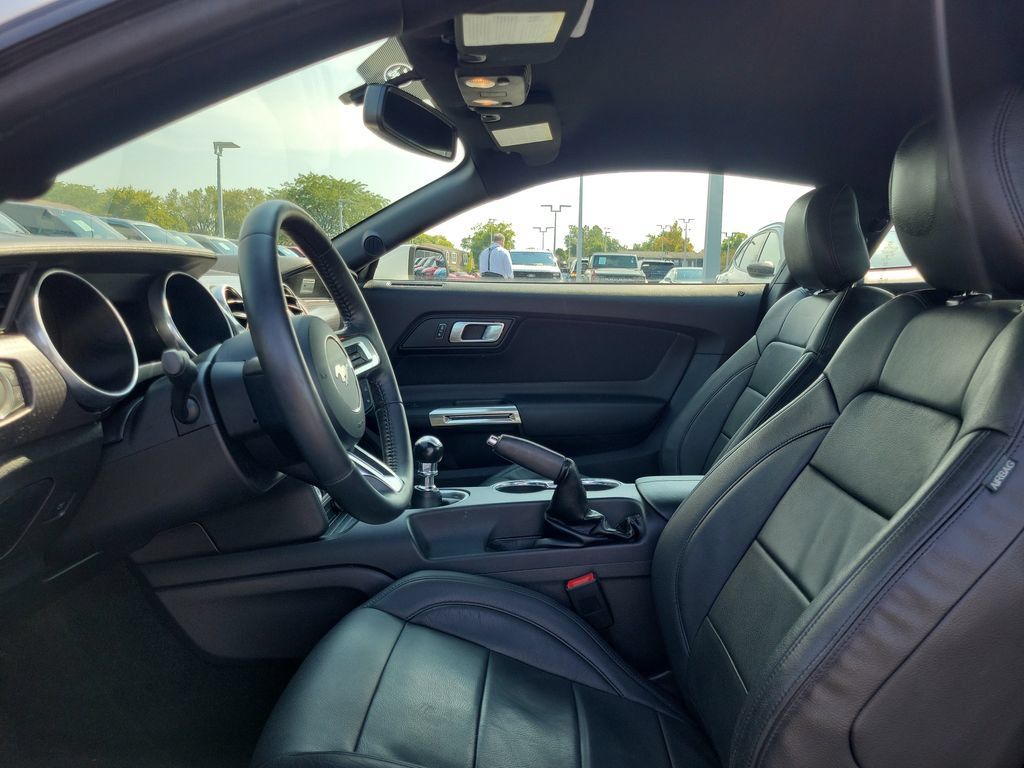 Used 2018 Ford Mustang GT w/ GT Performance Package RWD image 14