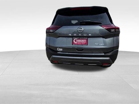 Used 2023 Nissan Rogue SL w/ SL Premium Package image 4