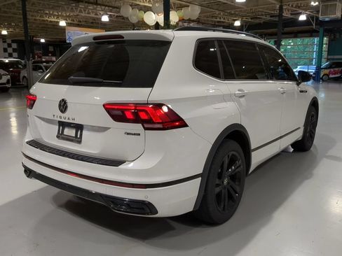 Used 2024 Volkswagen Tiguan SE R-Line AWD/4WD image 8