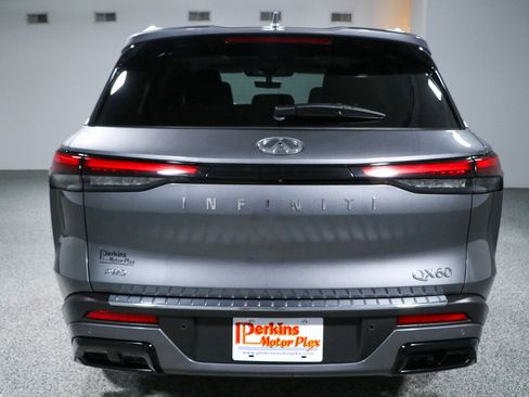 Used 2024 INFINITI QX60 Luxe w/ Vision Package AWD/4WD image 8