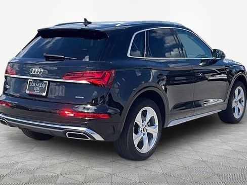 Used 2023 Audi Q5 2.0T Premium Plus w/ Premium Plus Package AWD/4WD image 2