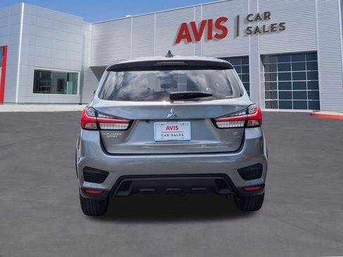 Used 2025 Mitsubishi Outlander Sport SE AWD/4WD image 7