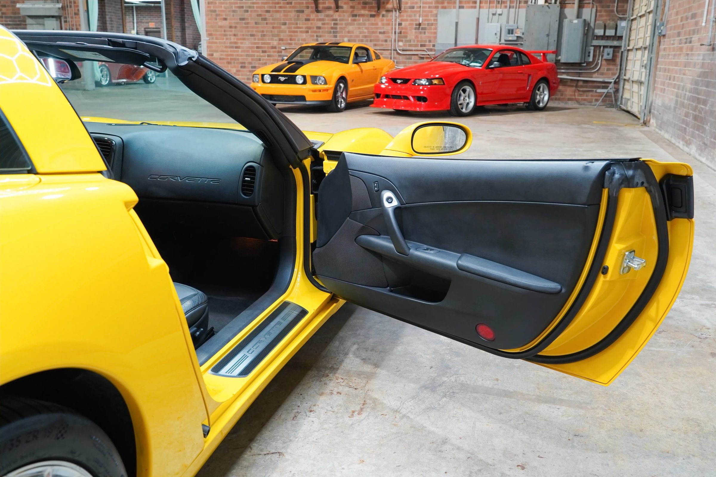 Used 2012 Chevrolet Corvette Coupe w/ Roof Package RWD image 54