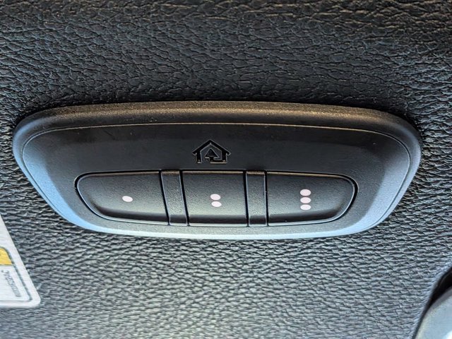 Used 2020 Jeep Wrangler Unlimited Sahara AWD/4WD image 31
