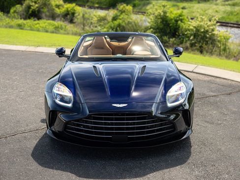 New 2026 Aston Martin V8 Vantage Convertible image 11