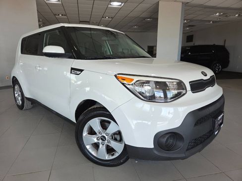 Used 2018 Kia Soul FWD image 1