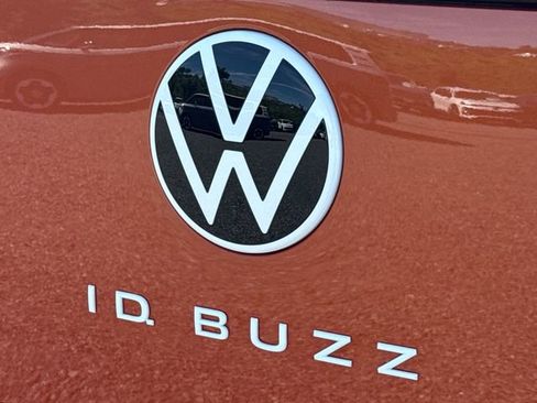 New 2025 Volkswagen ID. Buzz Pro S Plus image 9