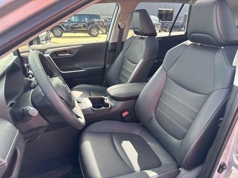 Used 2025 Toyota RAV4 Limited w/ Advanced Technology Package AWD/4WD image 16