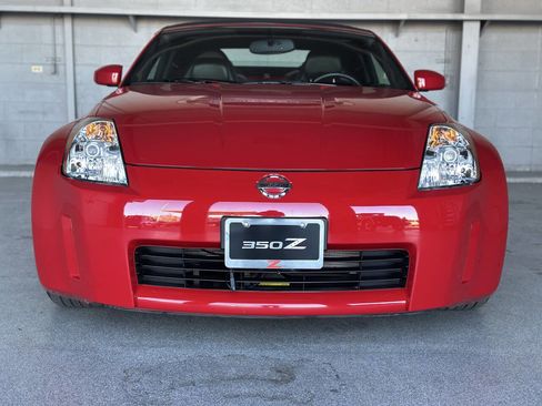 Used 2005 Nissan 350Z Touring image 6