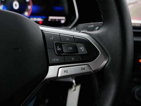 Used 2024 Volkswagen Jetta Sport image 29