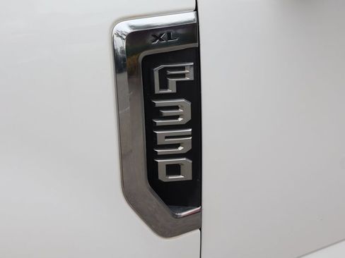 Used 2020 Ford F350 XL w/ Power Equipment Group RWD image 47