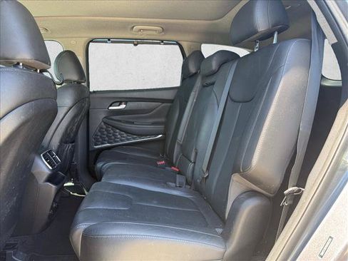 Used 2019 Hyundai Santa Fe Limited FWD image 17