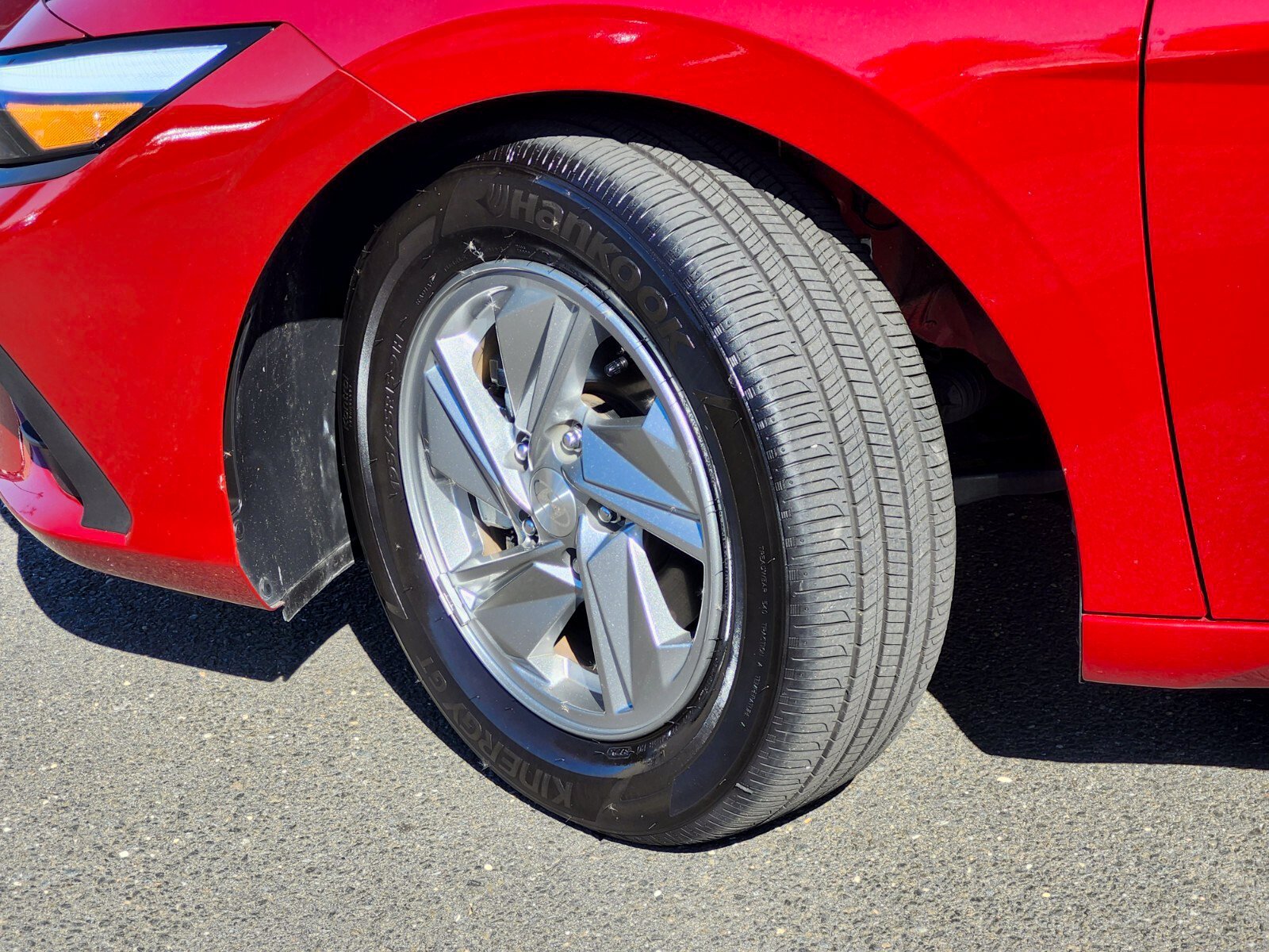 Certified 2026 Hyundai Elantra SE FWD image 30