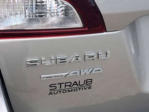 Used 2019 Subaru Outback 2.5i Limited w/ Popular Package #2 AWD/4WD image 12
