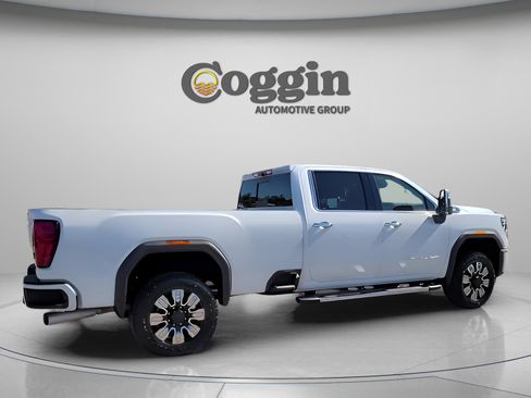 New 2026 GMC Sierra 3500 Denali image 12