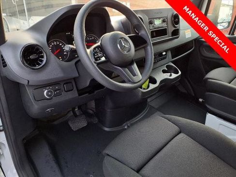 Used 2023 Mercedes-Benz Sprinter 3500 image 20